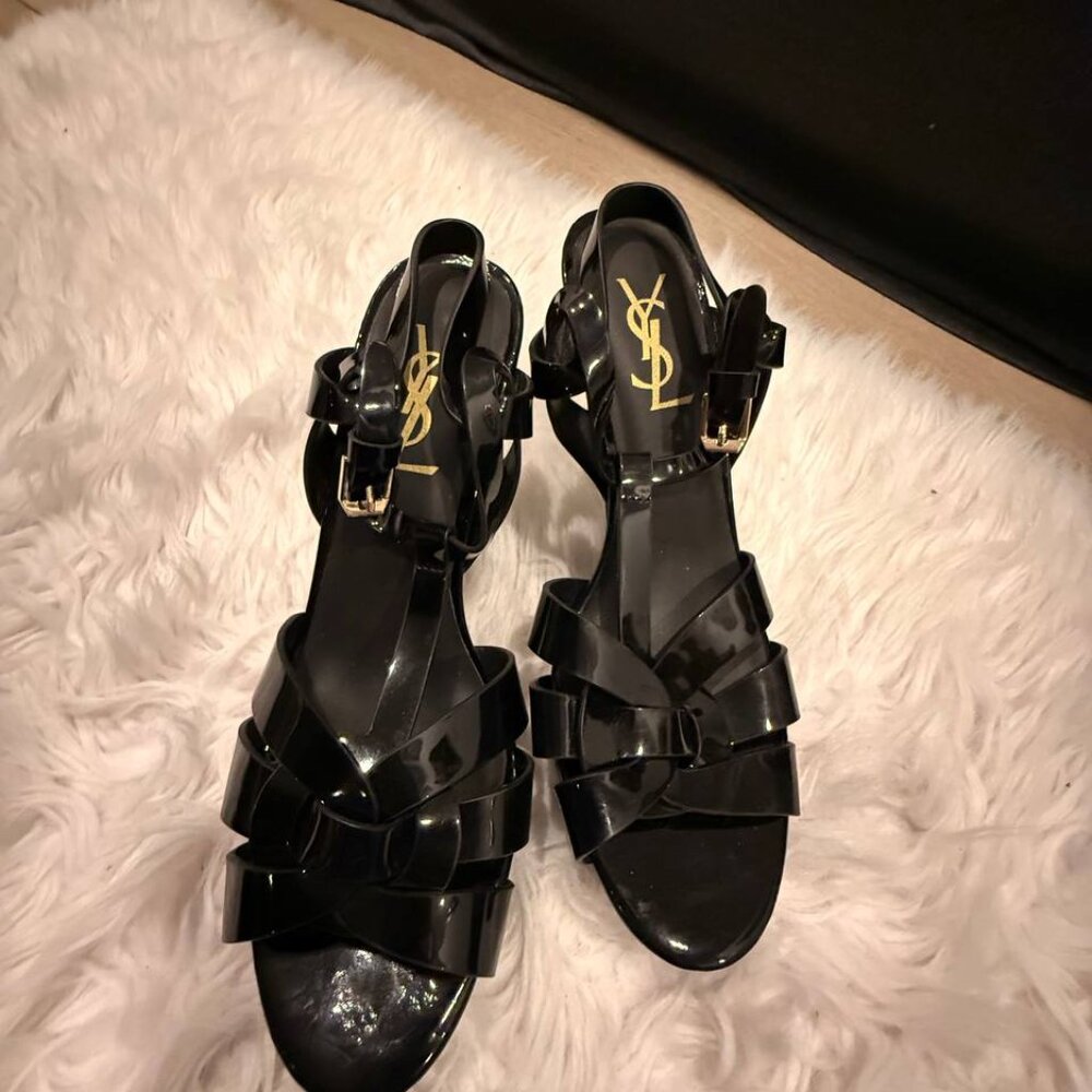 Tribute Patent T-Strap Platform Sandals